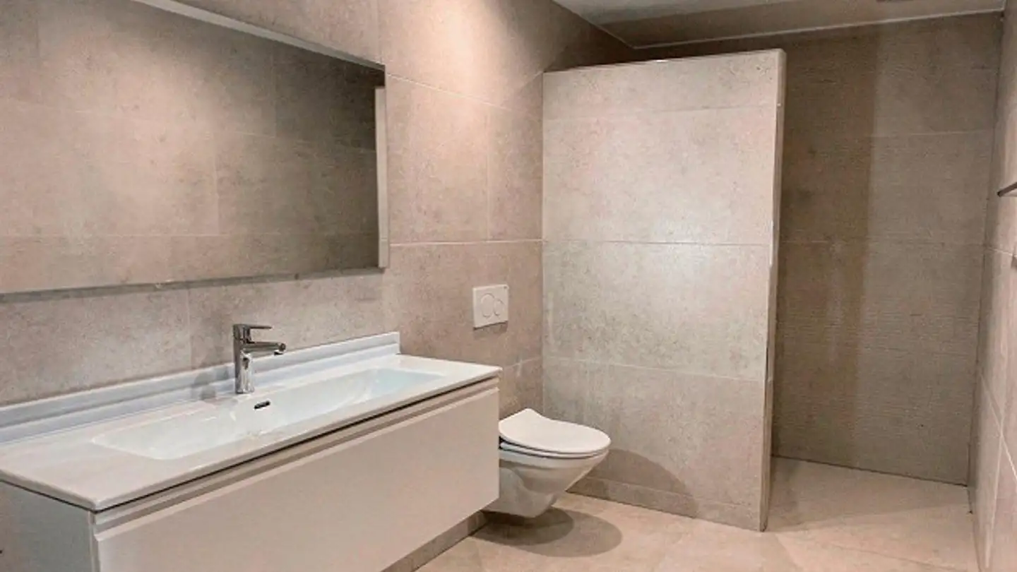 Appartement à louer - Central, 4226 Breitenbach - Photo 3