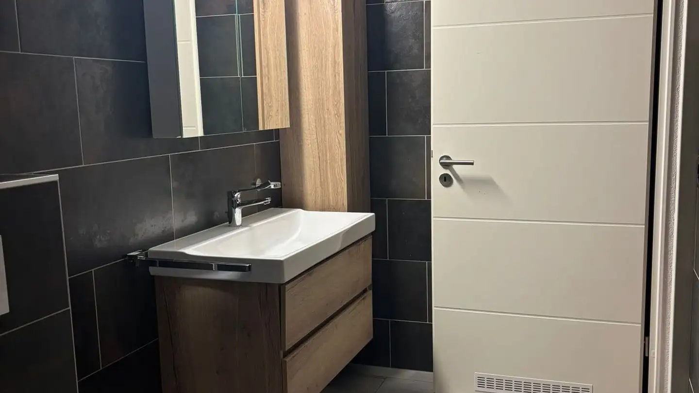 Wohnung mieten - Avenue Des Comtes De Savoie, 1913 Saillon - Foto 4