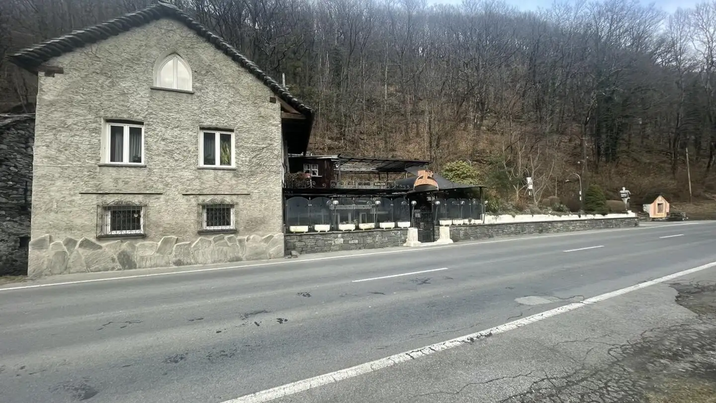 Restaurant for sale - 6677 Aurigeno