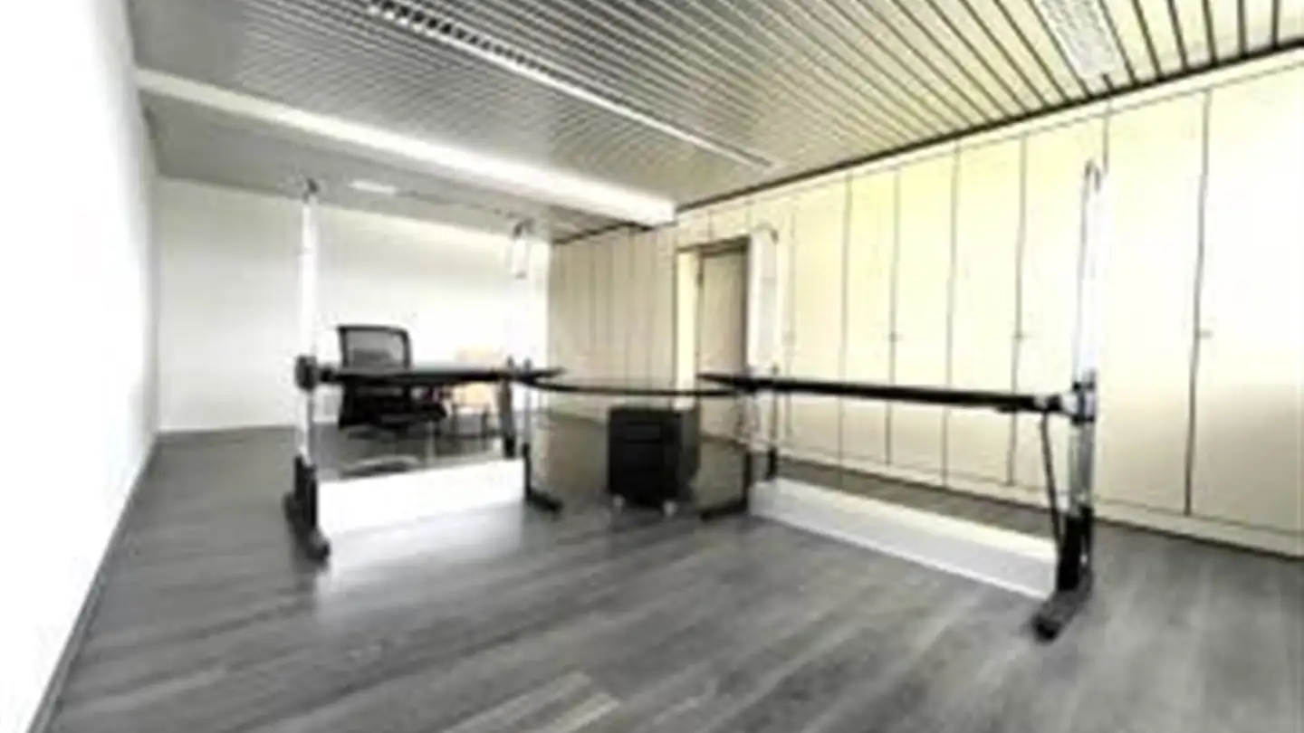Spazio ufficio in affitto - Gewerbezone Widalmi 10, 3216 Ried b. Kerzers