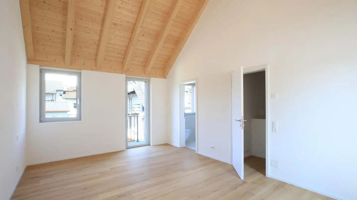 House for sale - 6600 Locarno - Photo 2