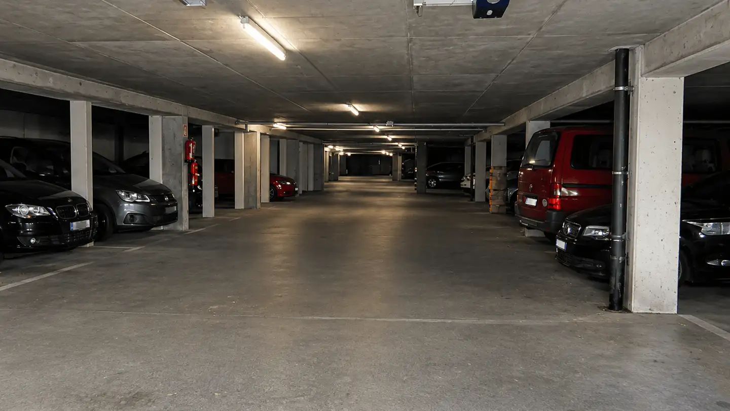 Place de parking extérieure à louer - Impasse De La Forêt 24, 1700 Fribourg - Photo 4