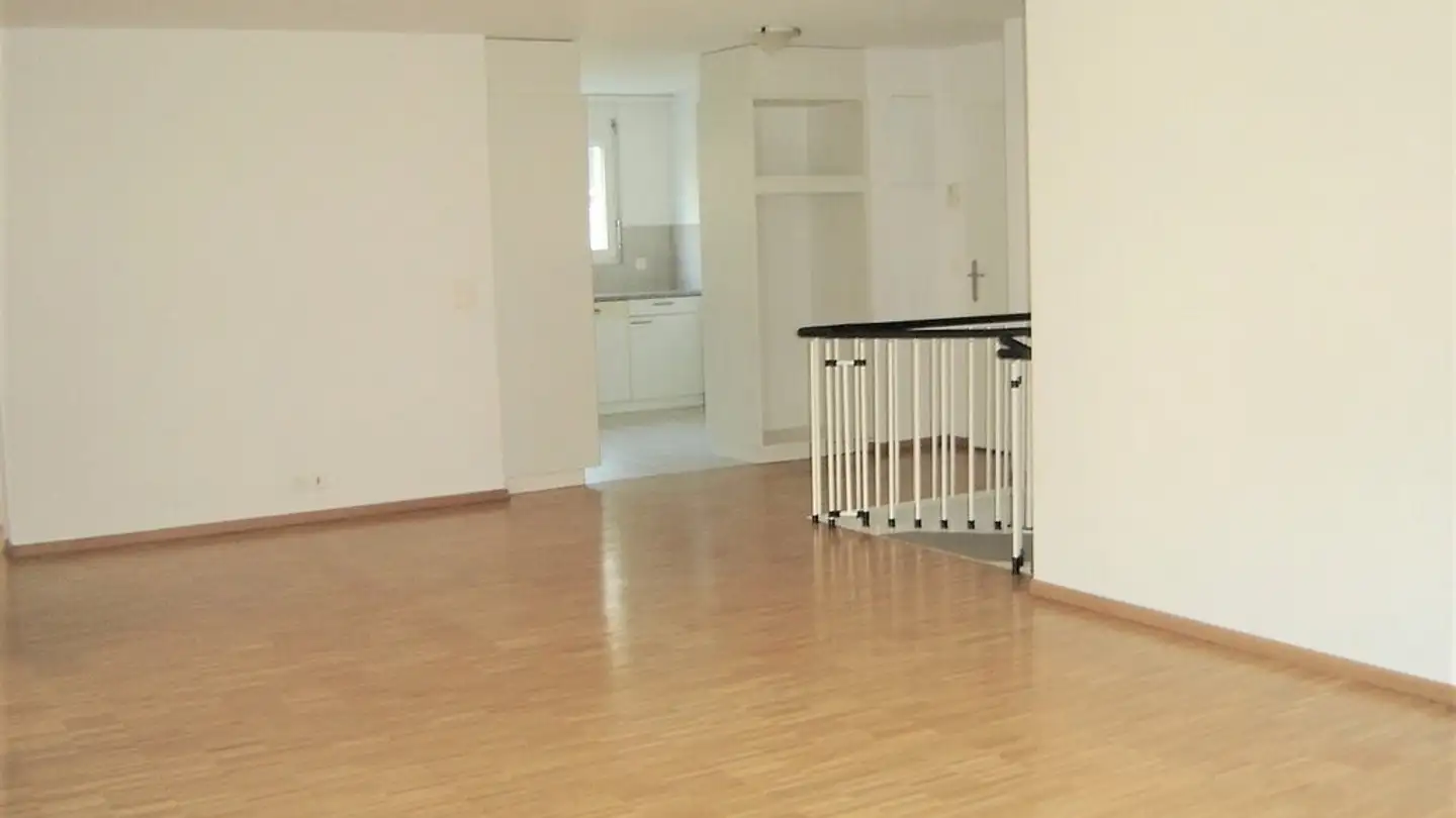 Apartment for rent - Püntenstrasse 13, 8143 Stallikon - Photo 2
