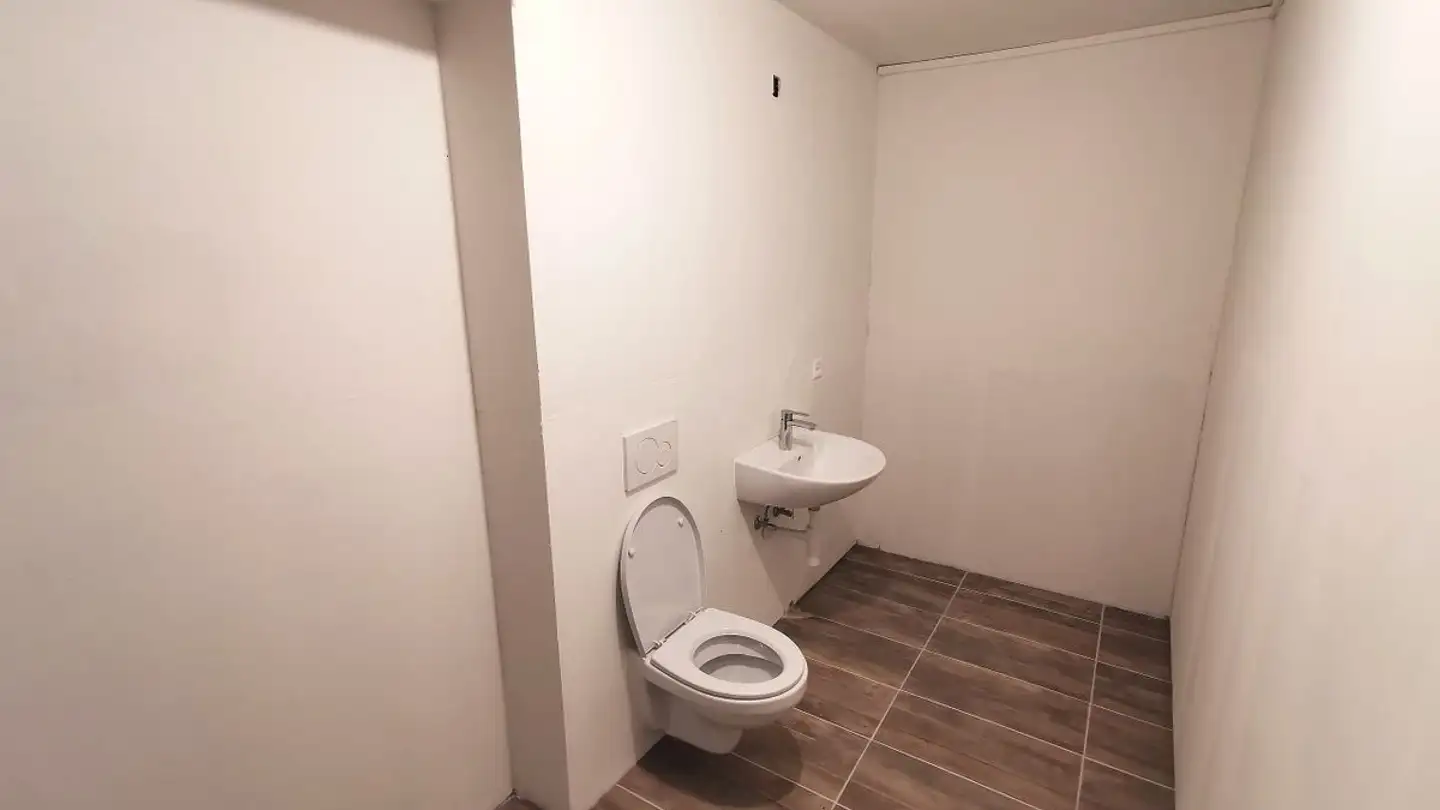 Gewerbe mieten - 2206 Les Geneveys-sur-Coffrane - Foto 3