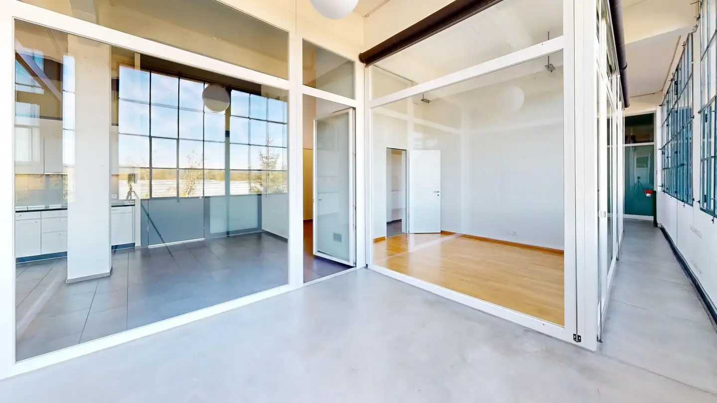 Loft à louer - Gewerbepark Bata 1, 4313 Möhlin