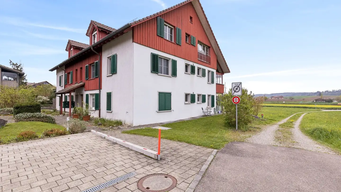 Dachgeschosswohnung mieten - Unterdorfstrasse 11, 8442 Hettlingen - Foto 2