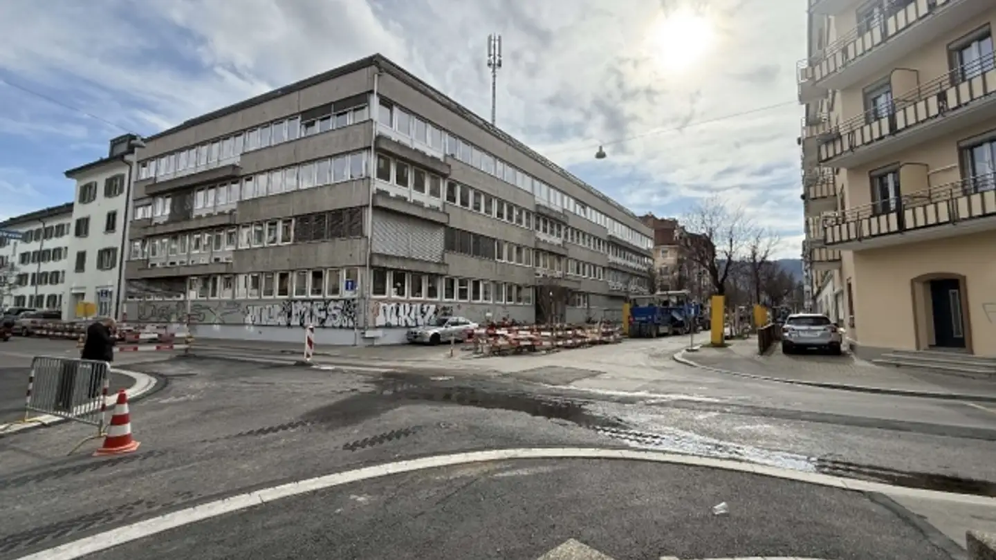 Parkplatz im Freien mieten - Zypressenstrasse 60, 8004 Zürich