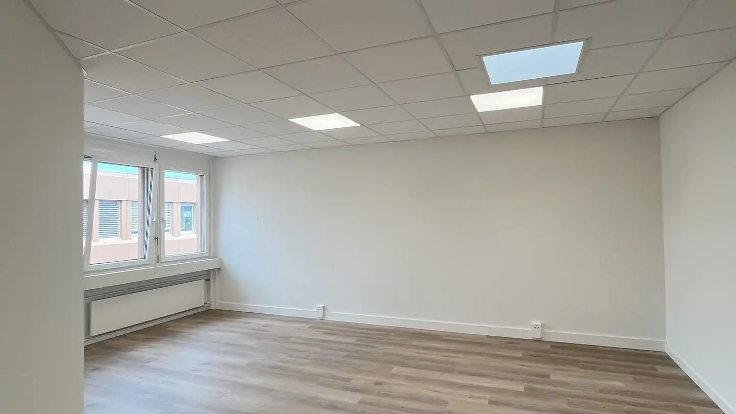 Spazio ufficio in affitto - Alte Steinhauserstrasse 19, 6330 Cham - Photo 4