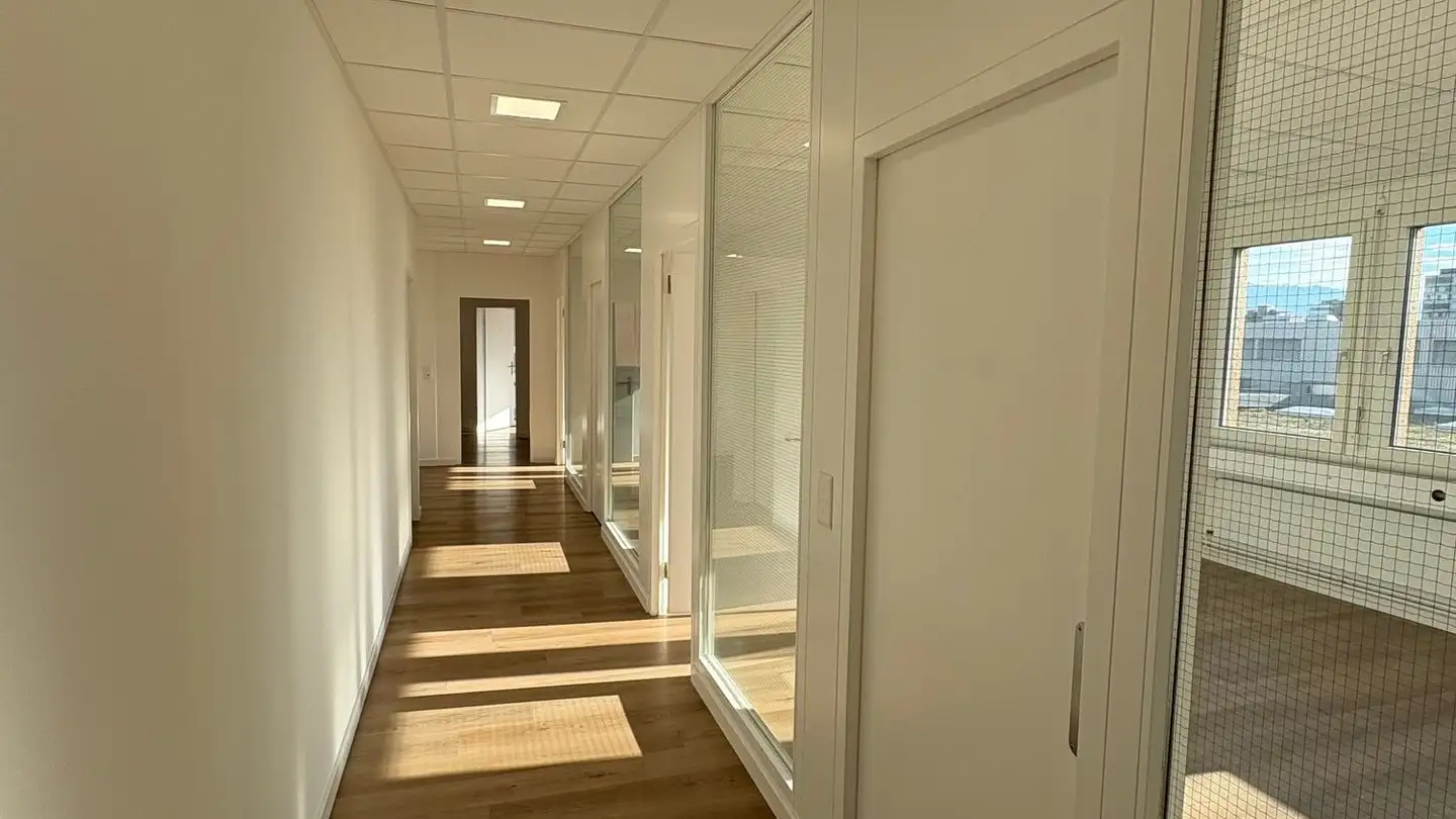 Bürofläche mieten - Gewerbestrasse 5, 6330 Cham - Foto 2