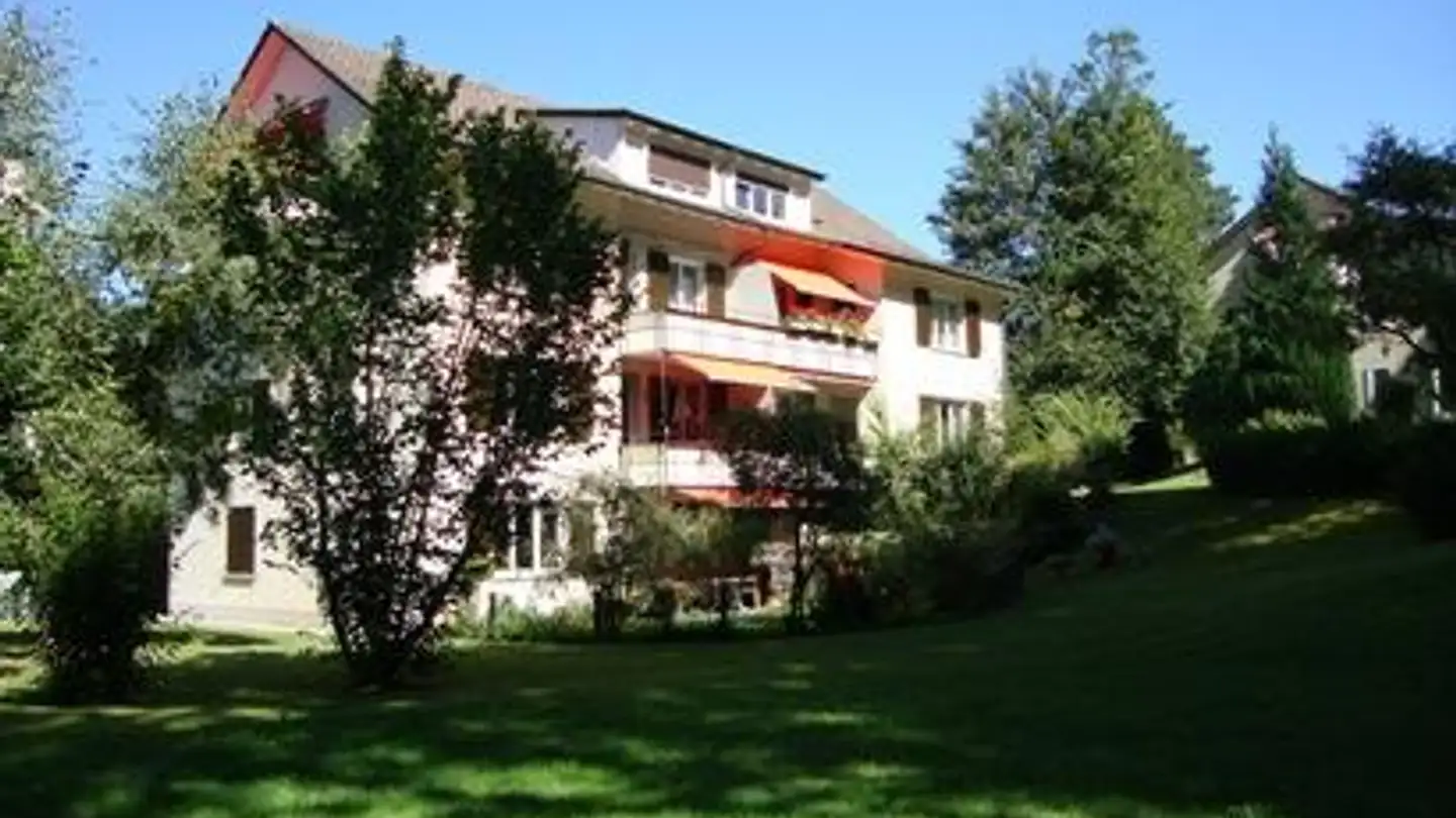 Appartement à louer - Waldstrasse 18, 8125 Zollikerberg