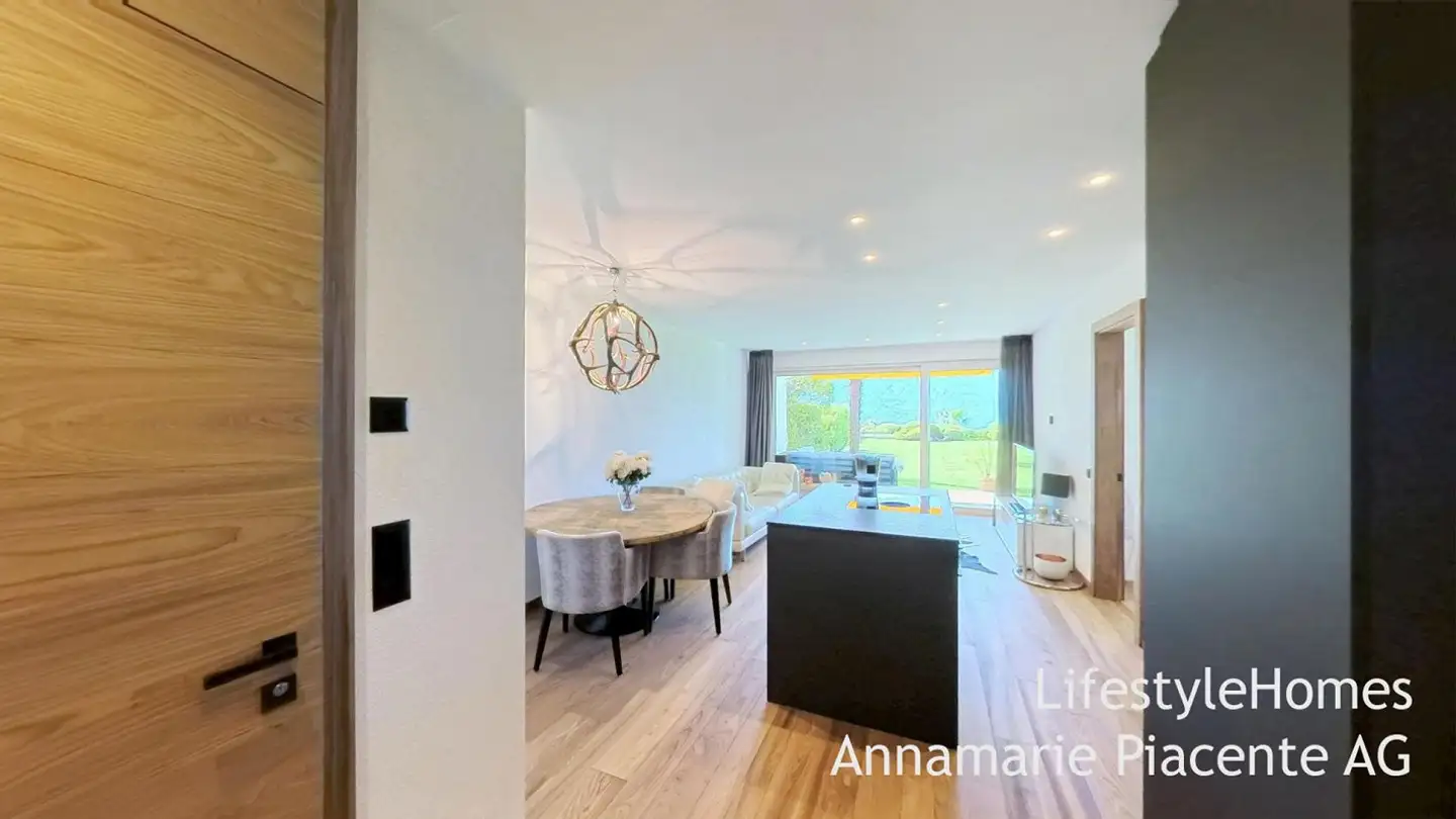 Apartment for rent - 6605 Locarno - Photo 3