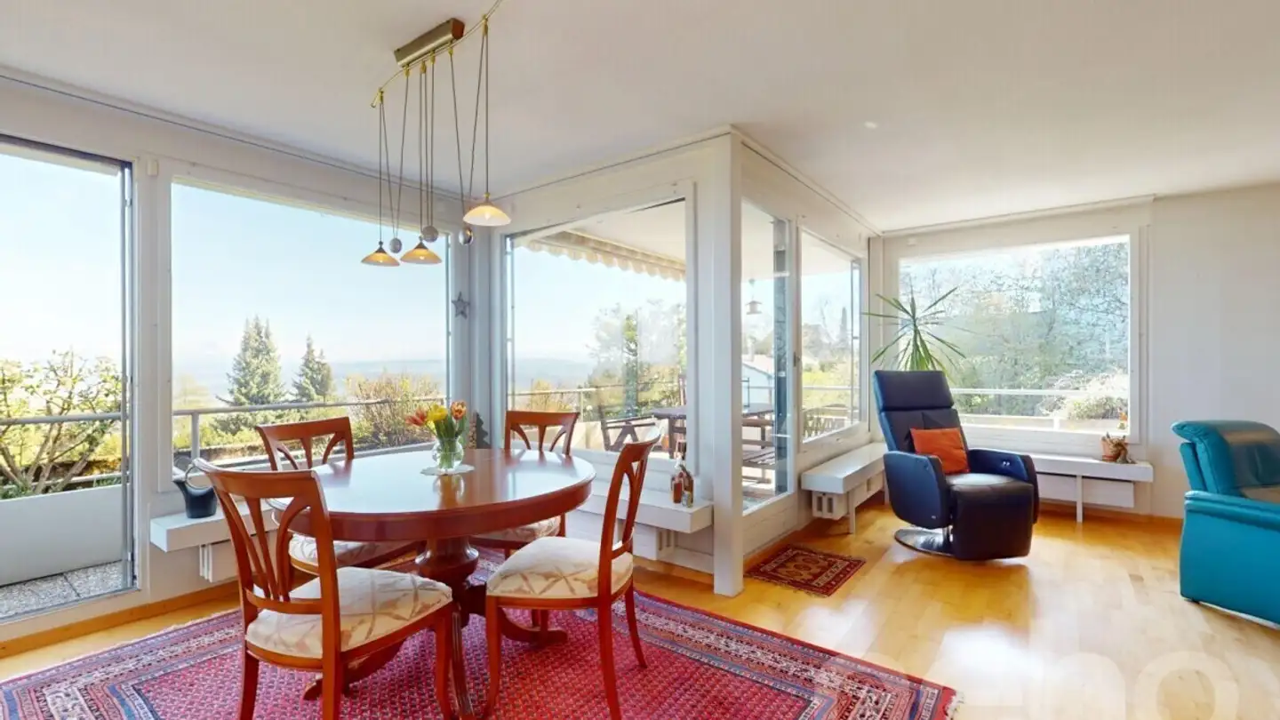 Stepped apartment for sale - 2533 Evilard