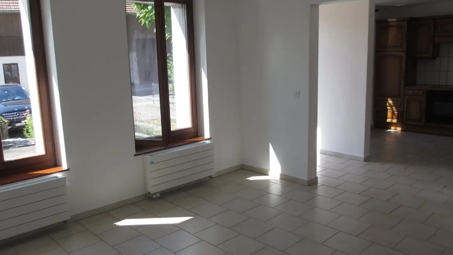 Appartamento in affitto - Route du Village 14, 1587 Constantine - Photo 3