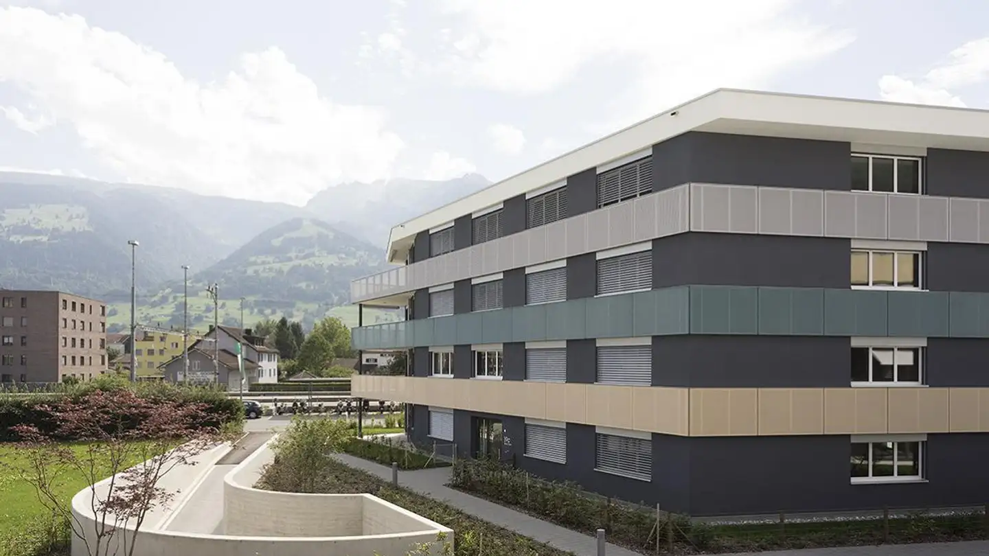 Tiefgaragenstellplatz mieten - Bahnhofstrasse 19c, 7320 Sargans - Foto 2