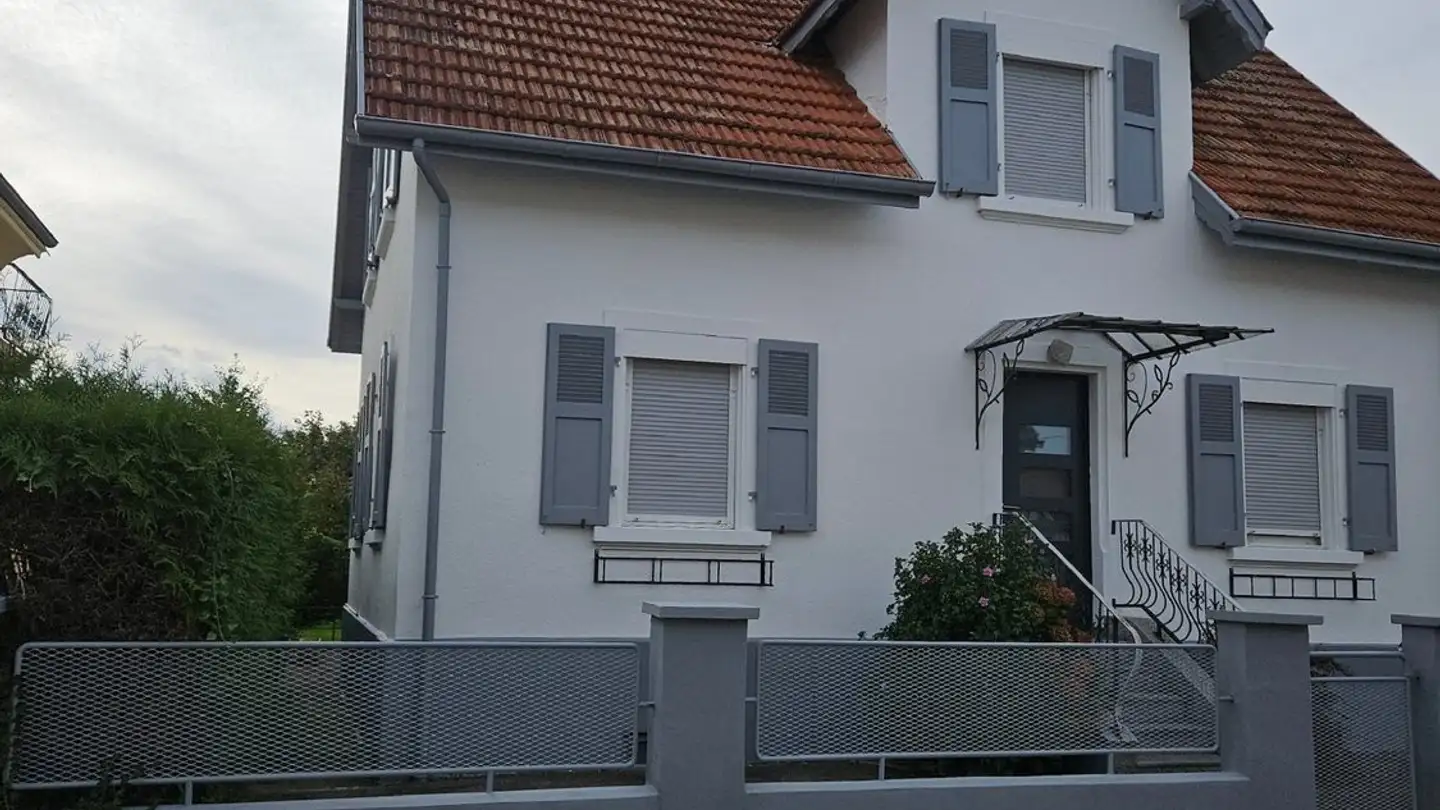 Single house for rent - Hegenheimerstrasse, 4055 Basel - Photo 2