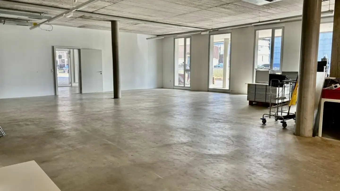 Department store for rent - 1052 Le Mont-sur-Lausanne - Photo 4