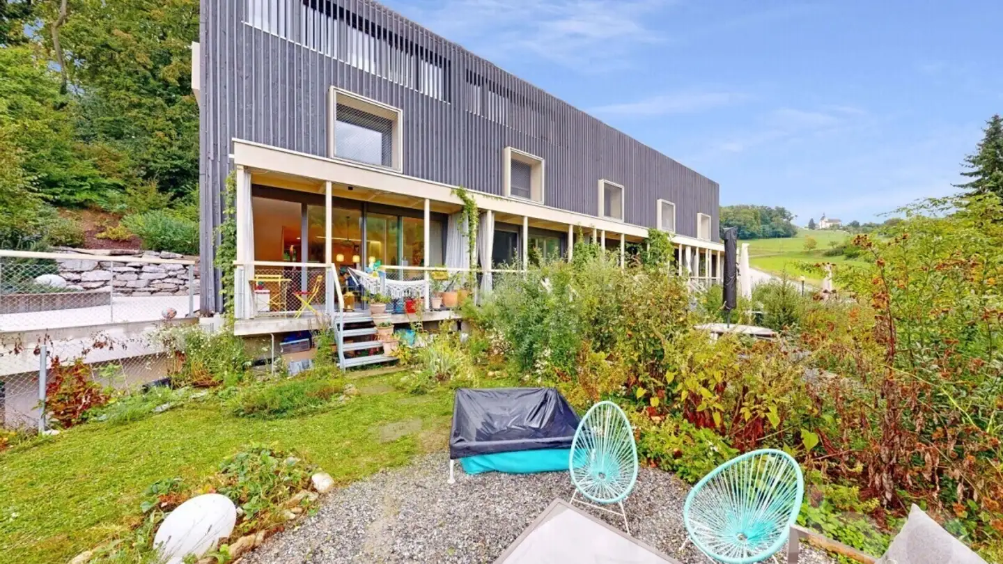 Row house for sale - 4126 Bettingen