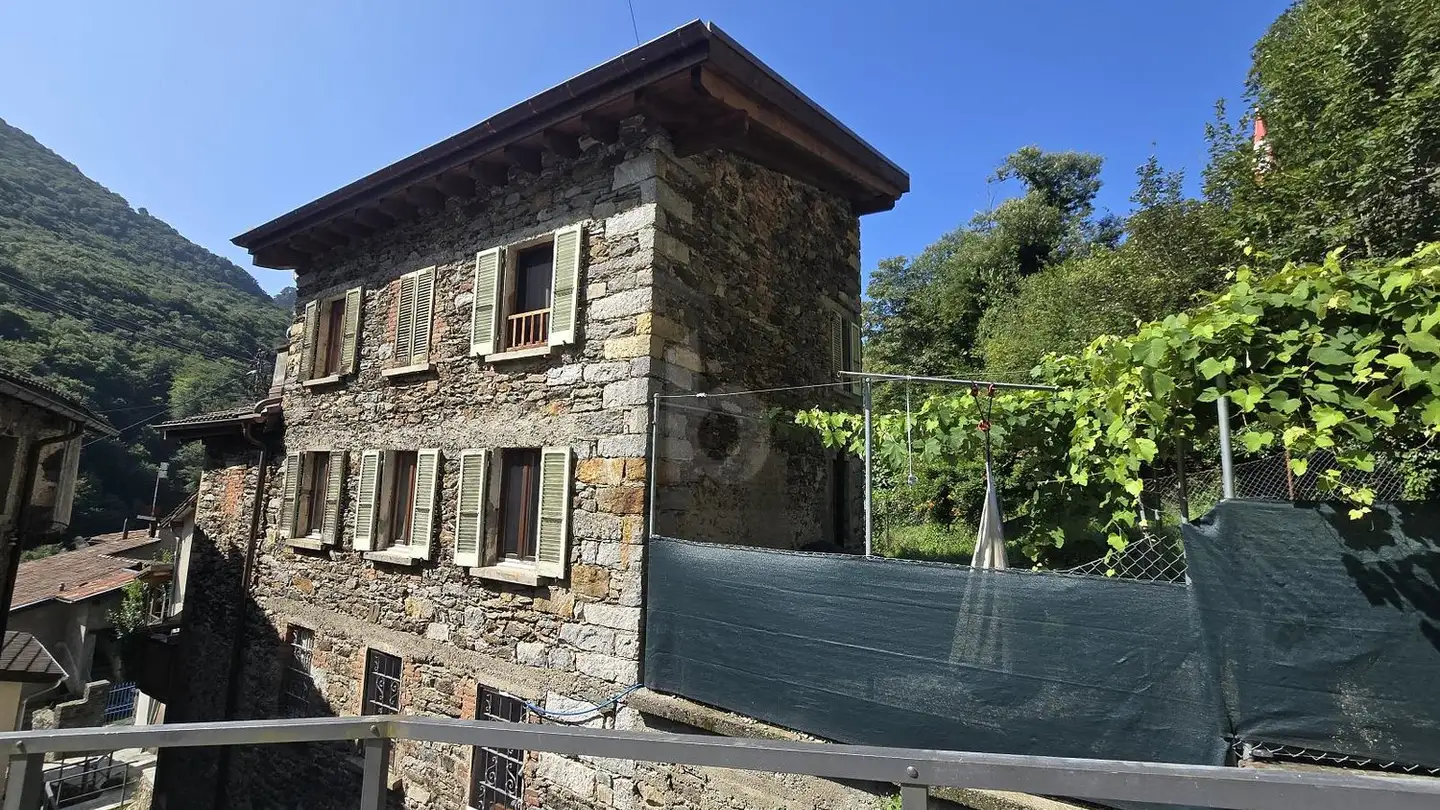 Single house for rent - 6959 Maglio di Colla - Photo 2