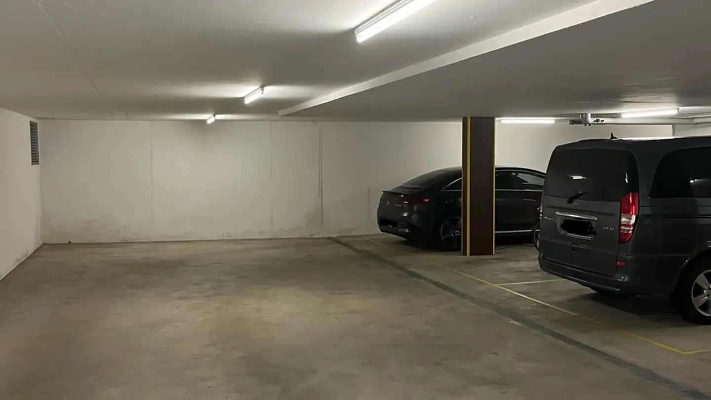 Outdoor parking space for rent - Freiestrasse 48, 8032 Zürich - Photo 2