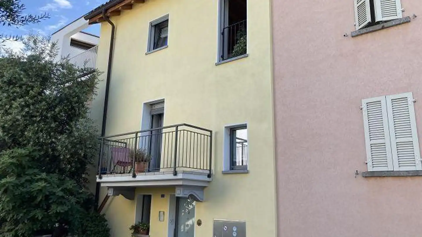 Single house for sale - 6513 Monte Carasso
