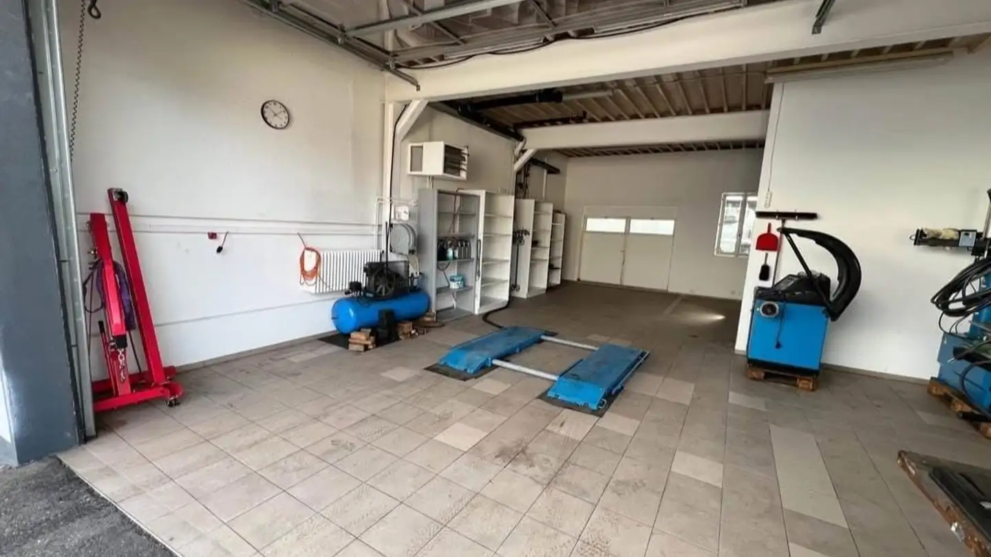 Commercial for rent - 4552 Derendingen - Photo 2