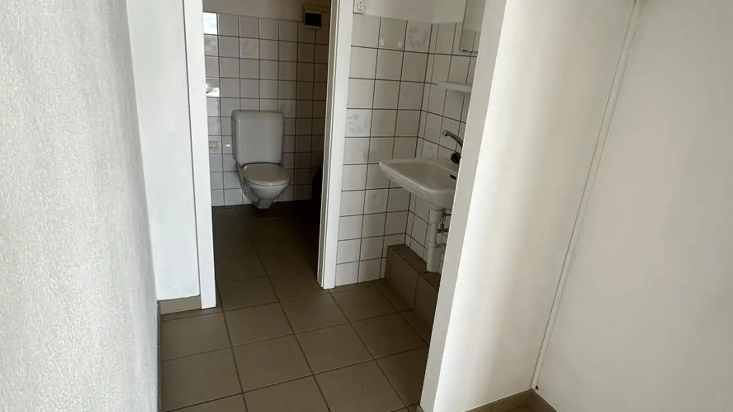 Mischgenutztes Gebäude mieten - Chemin de la Baconnière 49, 2017 Boudry - Foto 3