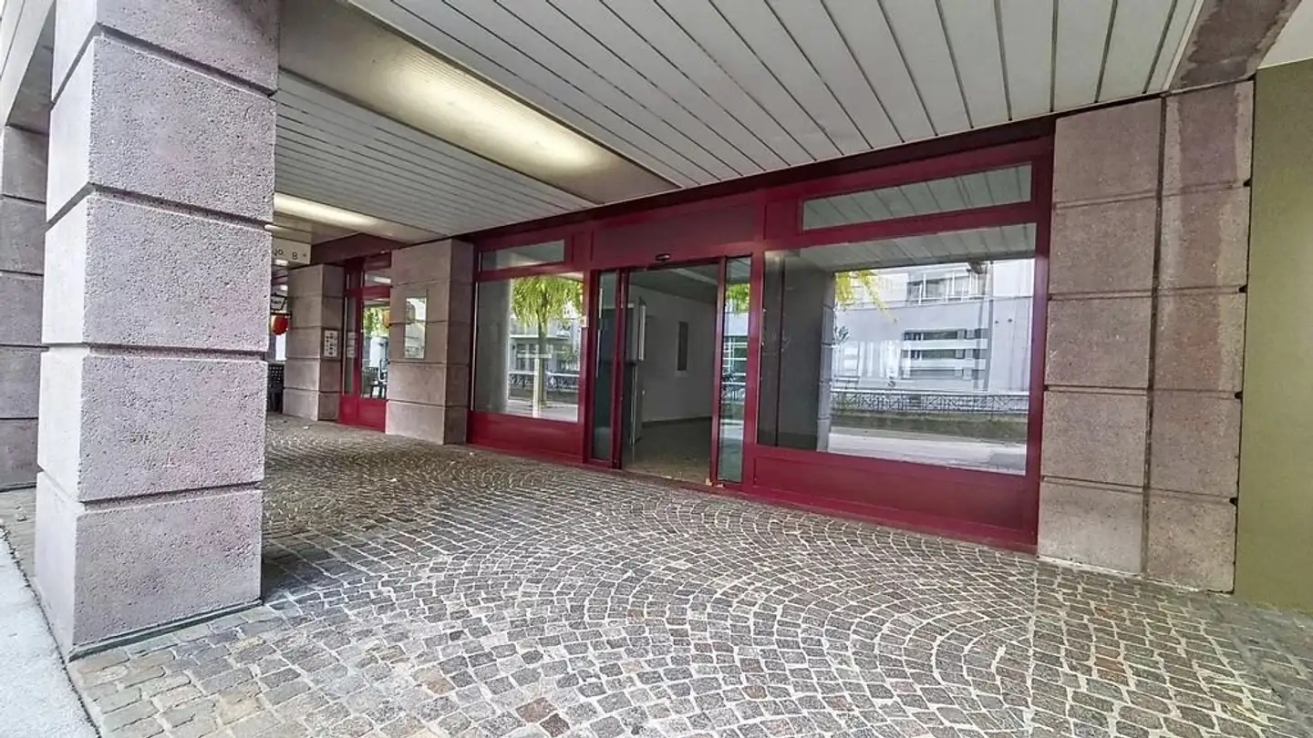 Arcade à louer - Avenue Du Rothorn 8, 3960 Sierre