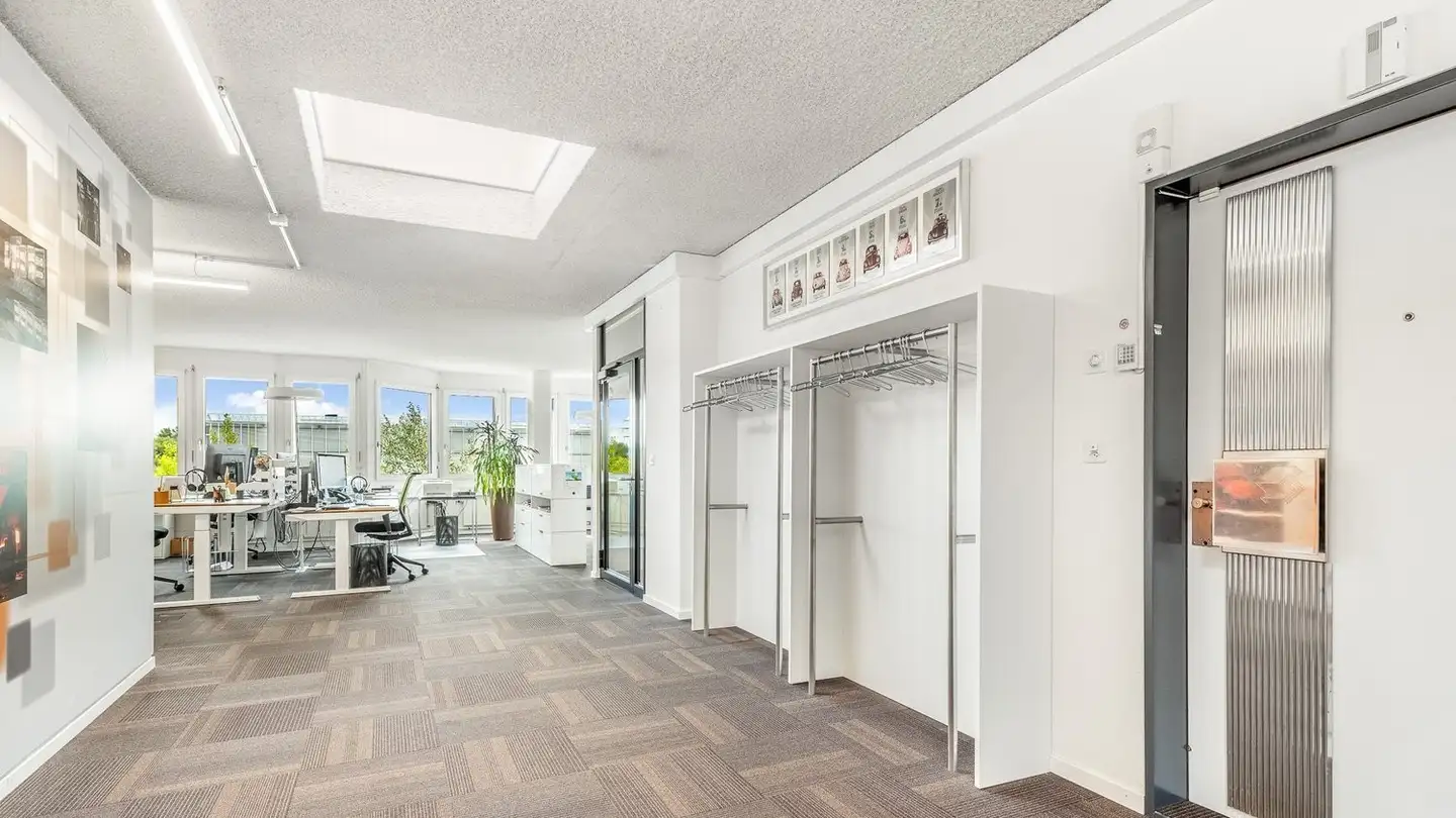 Grande magazzino in affitto - Grindlenstrasse 5, 8954 Geroldswil - Foto 2