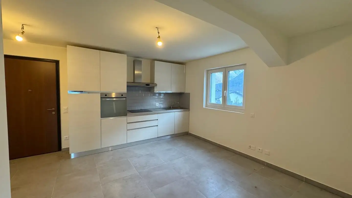 Appartement à louer - Via Del Battistone 4, 6533 Lumino