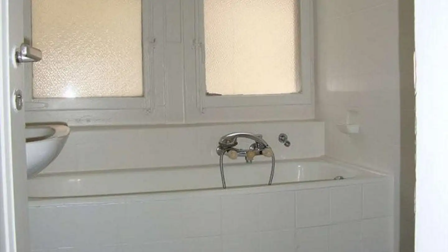 Appartement à louer - Place Des Augustins 11, 1205 Genève - Photo 3