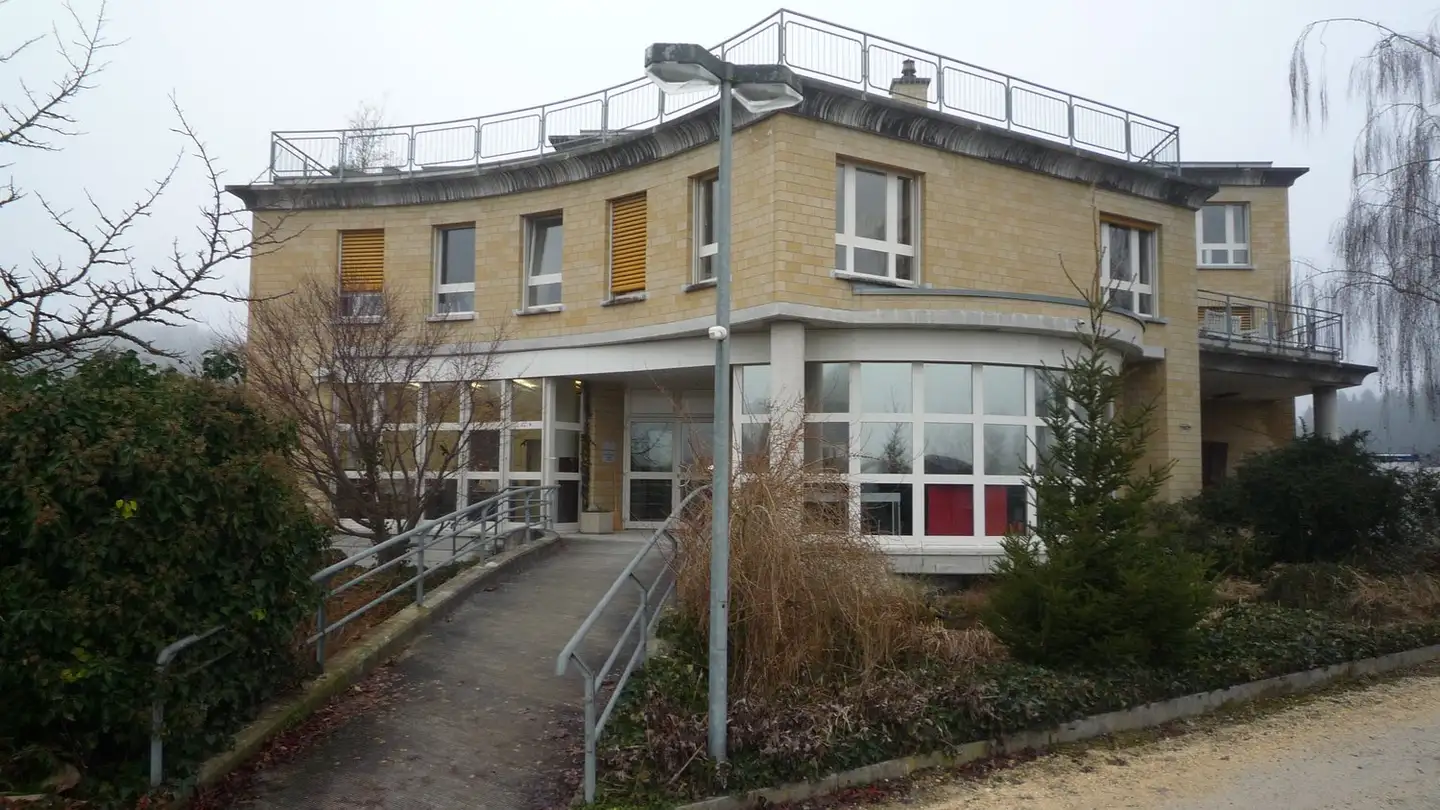 Attic flat for rent - Flugplatzstrasse 12, 8514 Amlikon-Bissegg