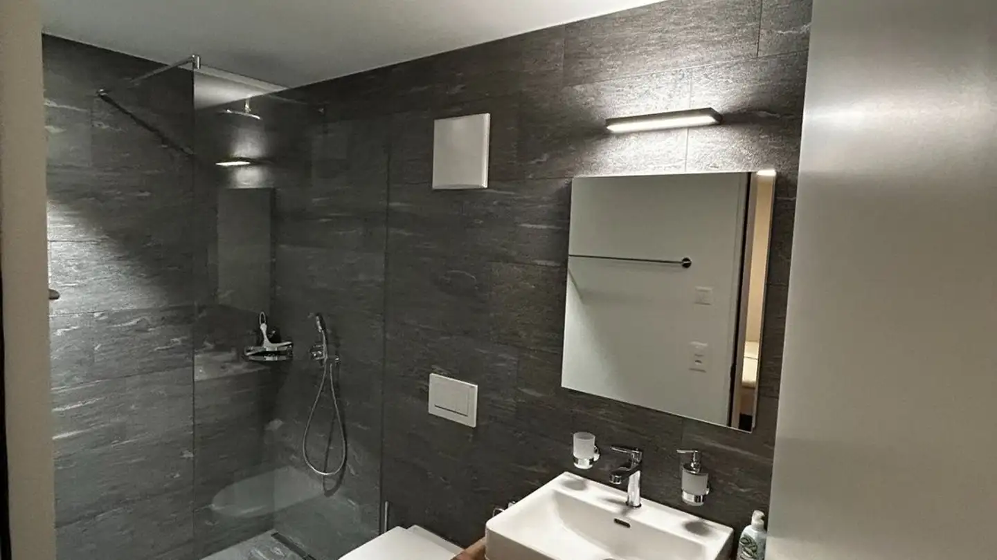 Apartment for rent - Suro 17, 7418 Tumegl/Tomils - Photo 3