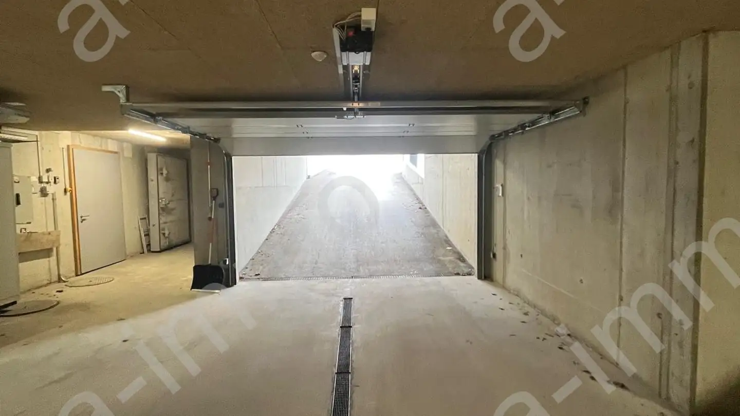 Underground parking space for rent - Untere Merjenstrasse 3, 3922 Stalden VS - Photo 4