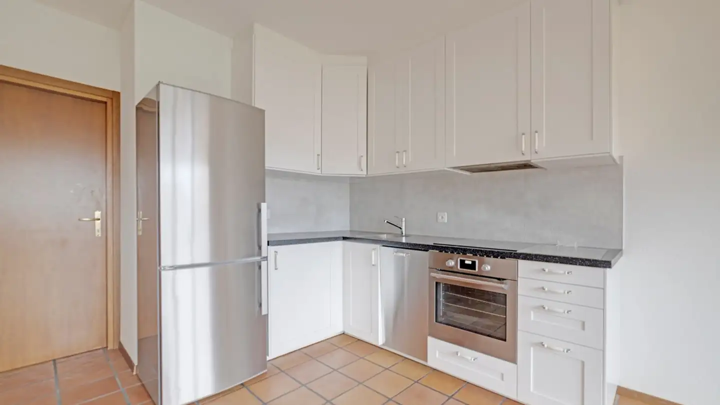 Apartment for rent - Viale Stefano Franscini 55, 6500 Bellinzona - Photo 2