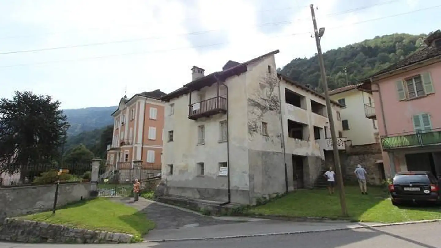 Single house for sale - 6716 Acquarossa