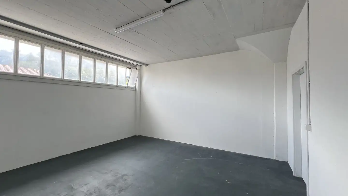 Hobby room for rent - Rugenparkstrasse 24, 3800 Interlaken