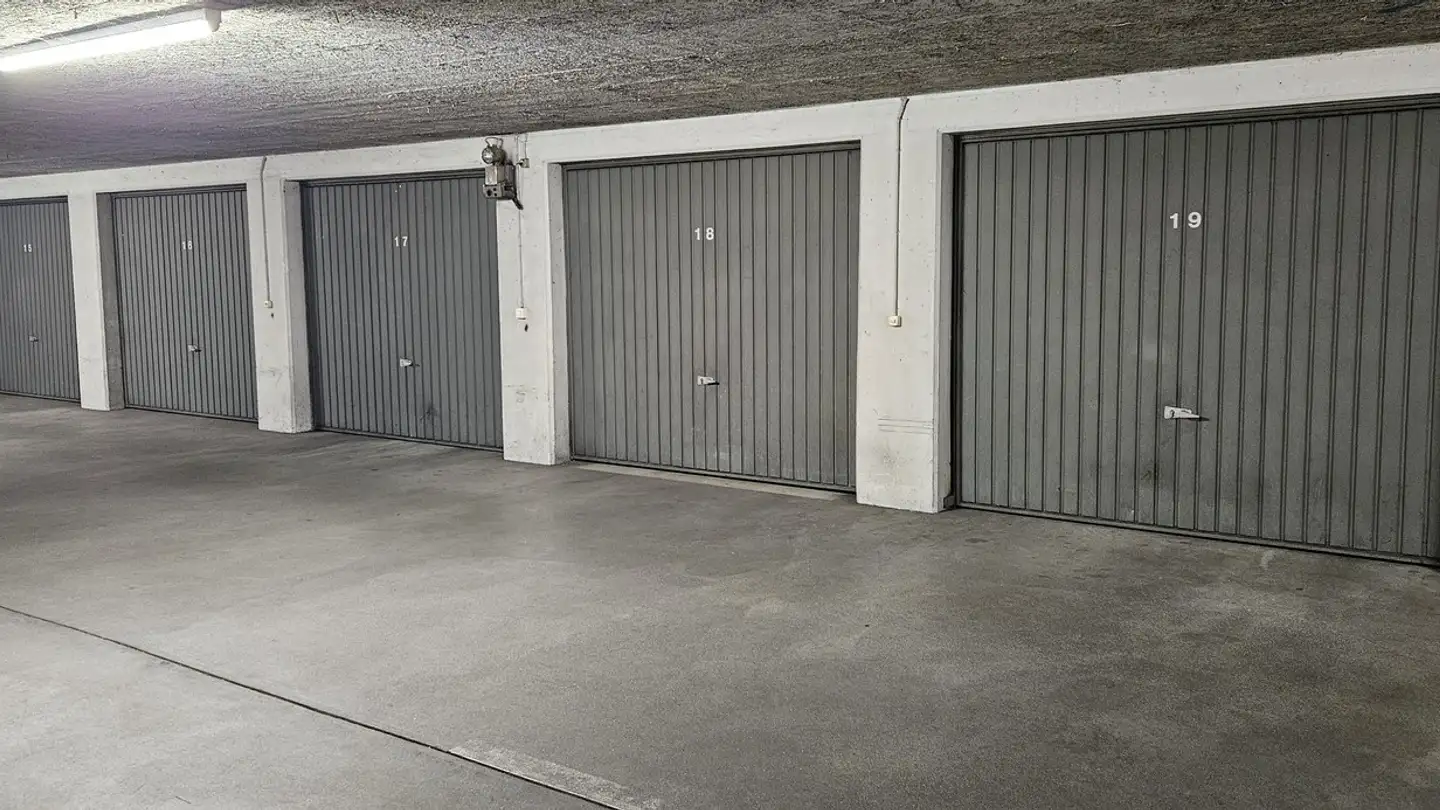 Garage individuel à louer - Buchenweg, 5036 Oberentfelden - Photo 2