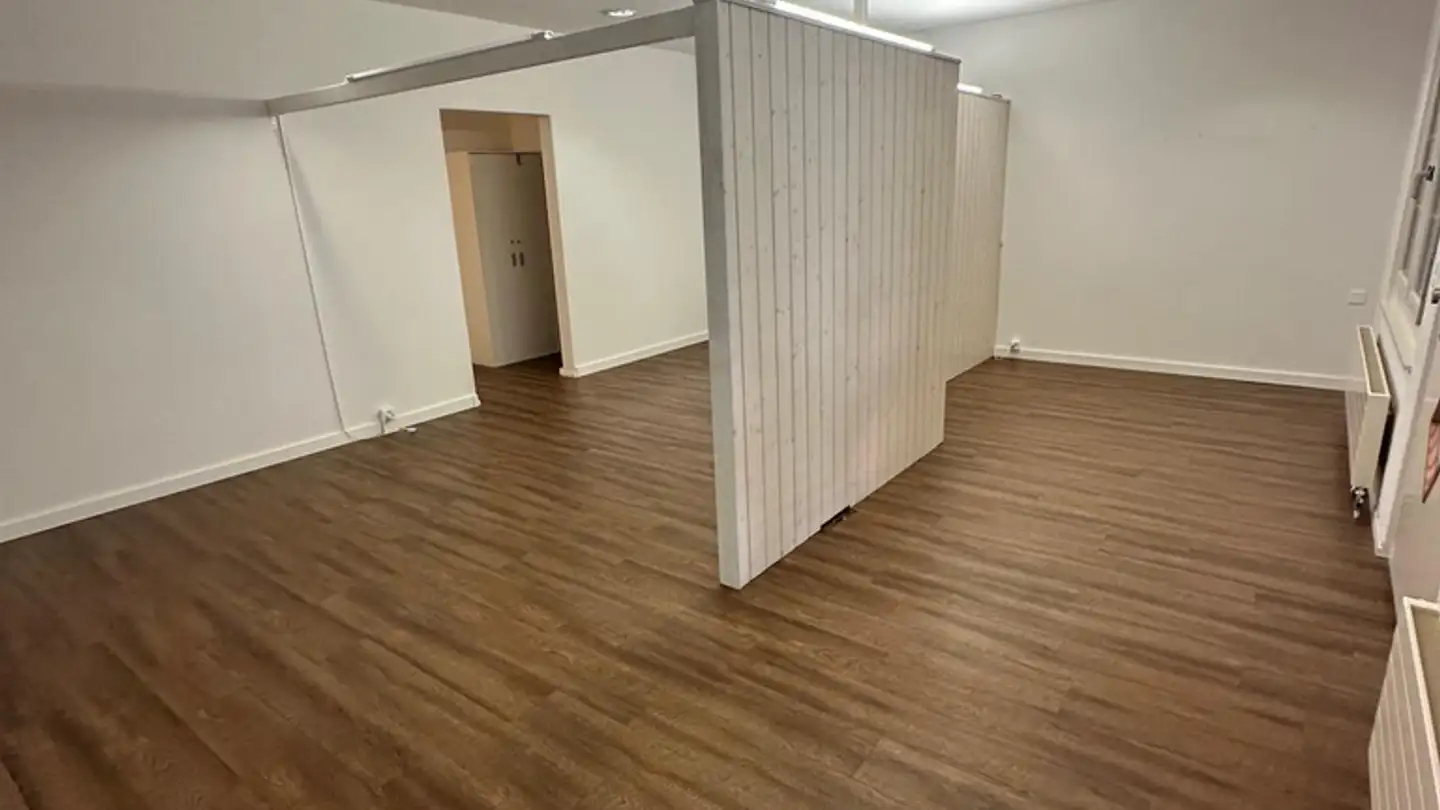 Negozio in affitto - Sennenbüelfussweg 4, 8103 Unterengstringen - Photo 3