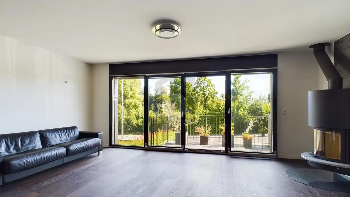 Row house for sale - 1009 Pully