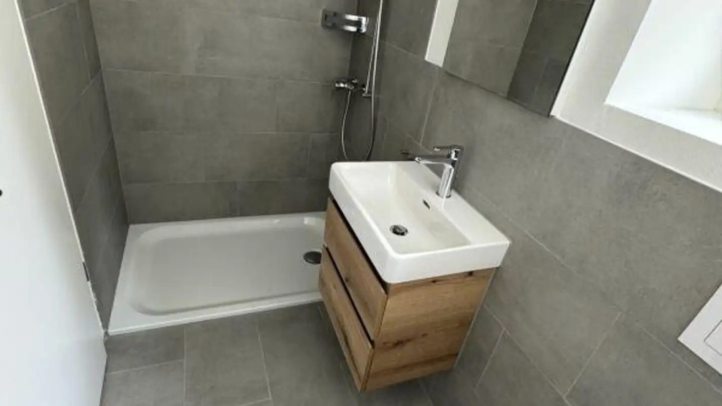 Apartment for rent - Augsterstrasse, 4133 Pratteln - Photo 2