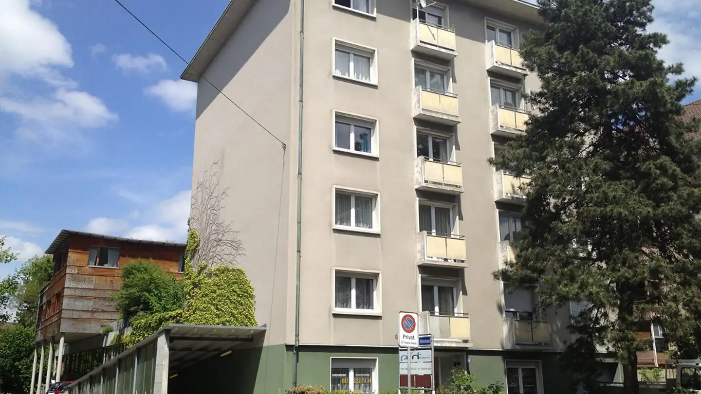Place de parking souterraine à louer - Blotzheimerstrasse 68, 4055 Basel