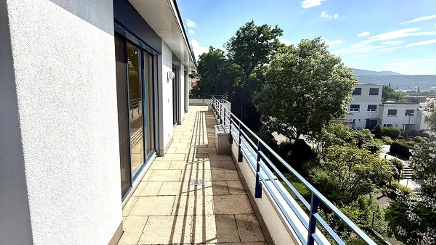 Attique à louer - Blumenstrasse 19, 4106 Therwil - Photo 3