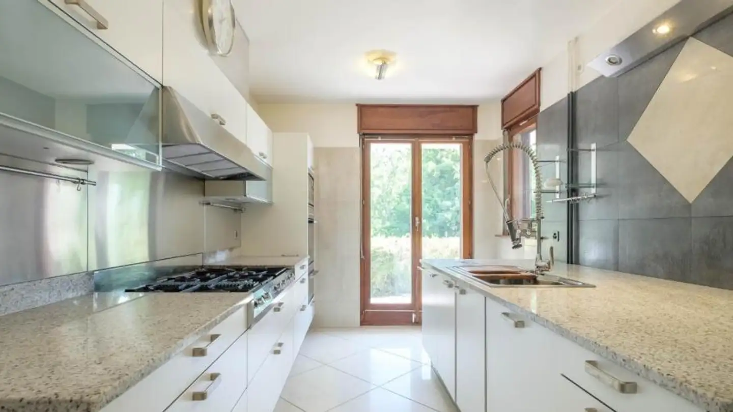 Single house for sale - 1213 Onex - Photo 3