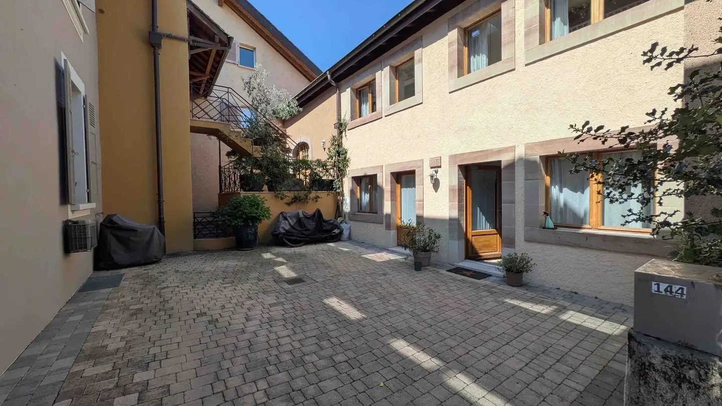 Single house for rent - Route De Saint-Julien 144, 1228 Plan-les-Ouates - Photo 2