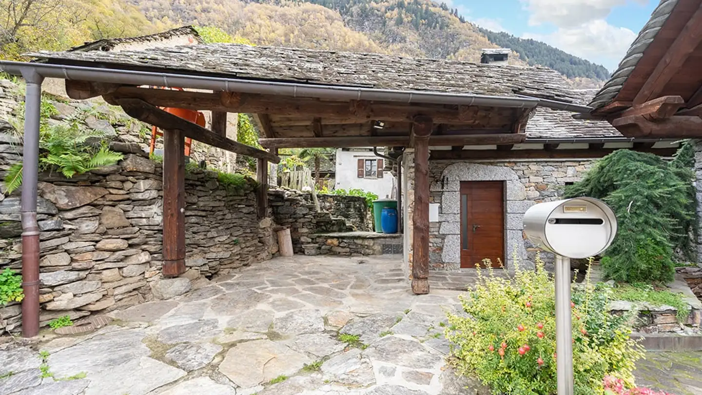 House for rent - Via Ponte Di Qua 28, 6713 Malvaglia - Photo 2