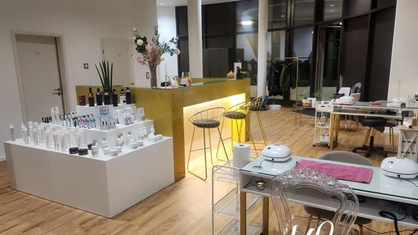 Shop for rent - Route De Saint-Julien 67, 1212 Grand-Lancy