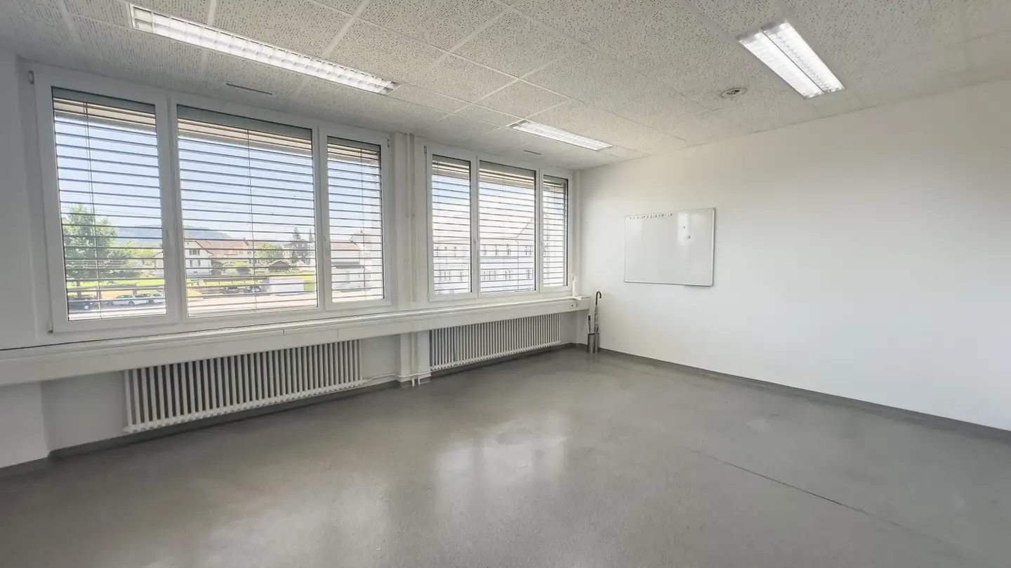 Office space for rent - Bahnstrasse 18, 5102 Rupperswil - Photo 4