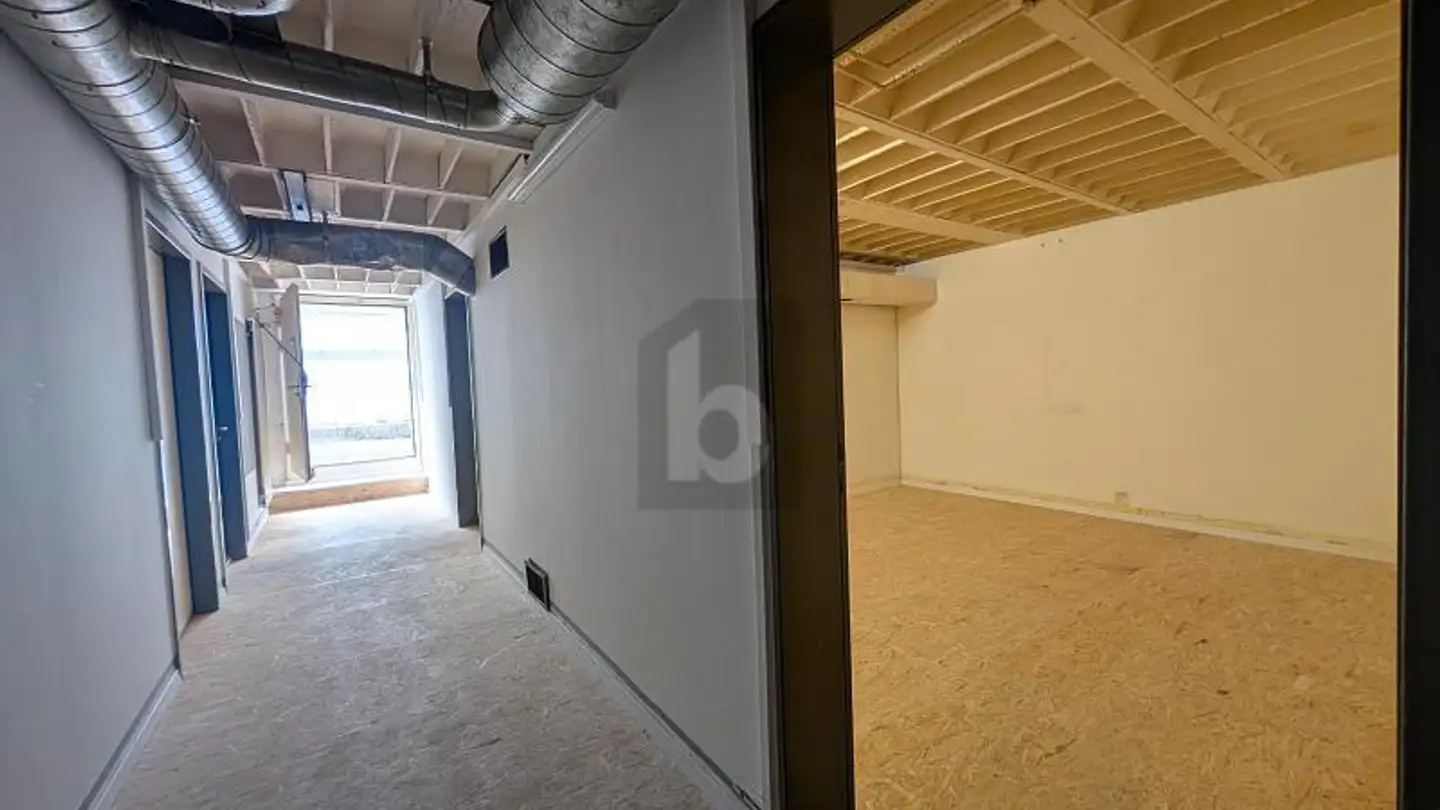Mixed-use building for rent - 8608 Bubikon