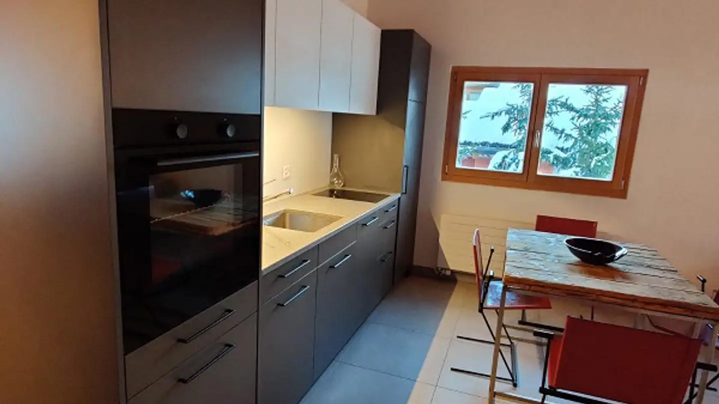 Mixed-use building for sale - 7523 Madulain - Photo 2