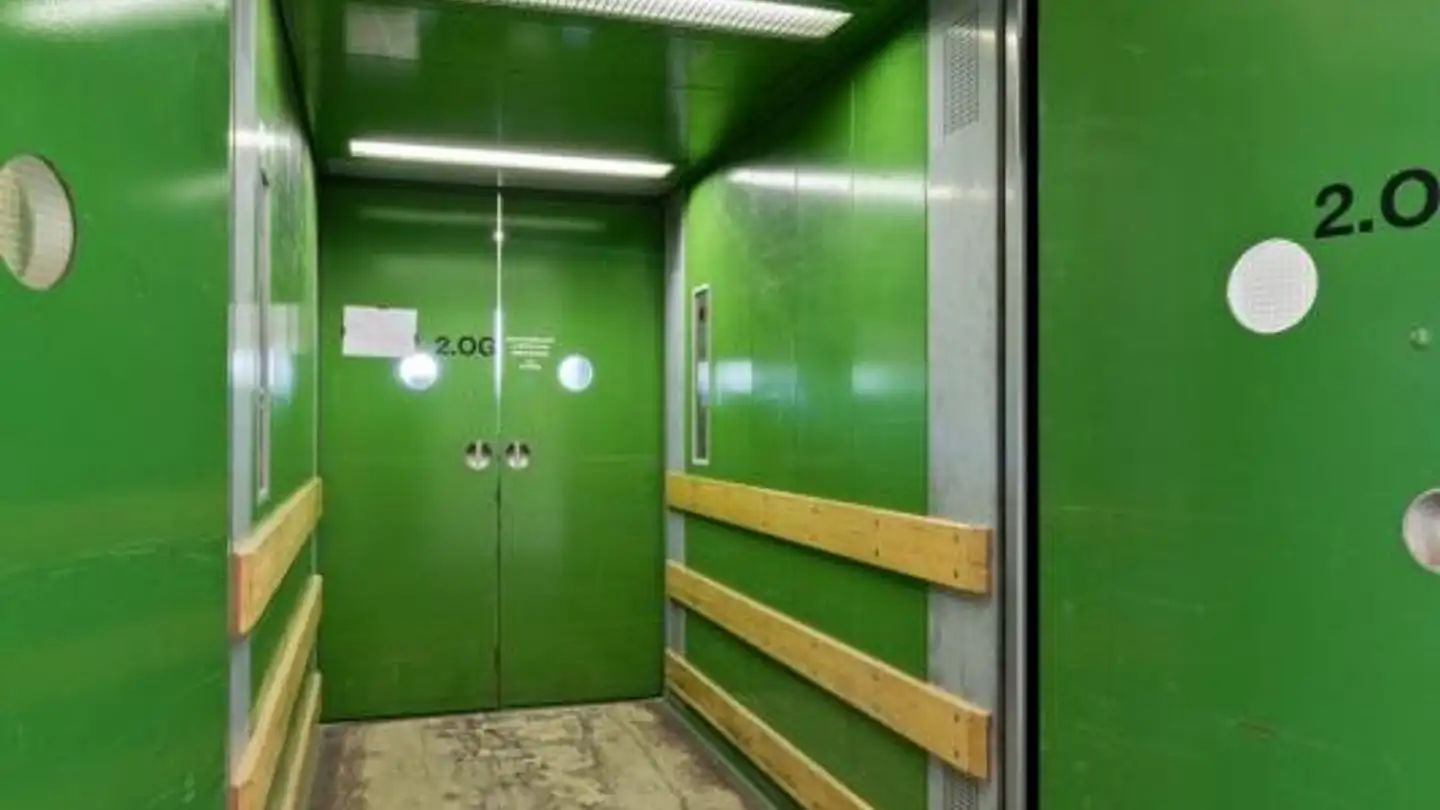 Commerciale in affitto - Rütisbergstrasse 12, 8156 Oberhasli - Photo 3